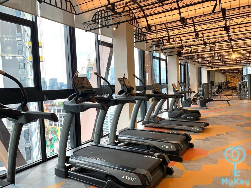 Scarletz Suites Klcc By Luxe Suites Kuala Lumpur Luaran gambar