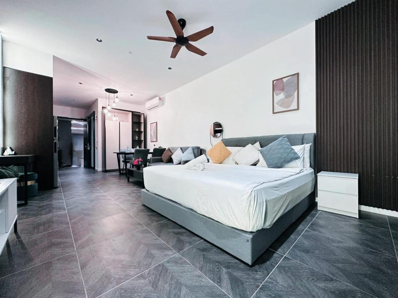 Scarletz Suites Klcc By Luxe Suites Kuala Lumpur Luaran gambar