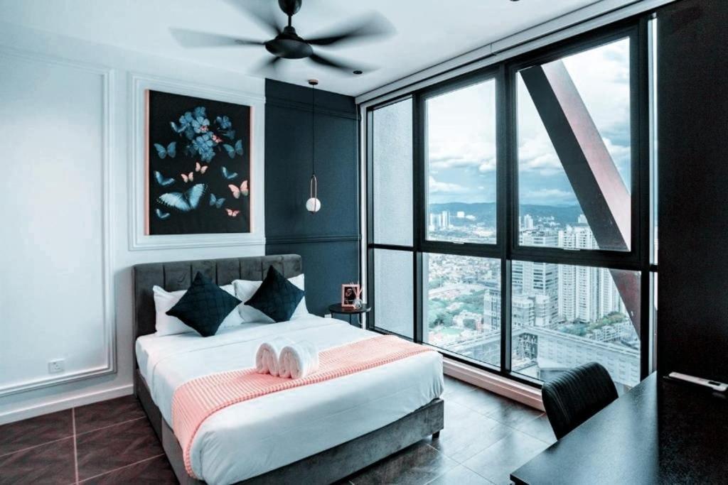 Scarletz Suites Klcc By Luxe Suites Kuala Lumpur Luaran gambar